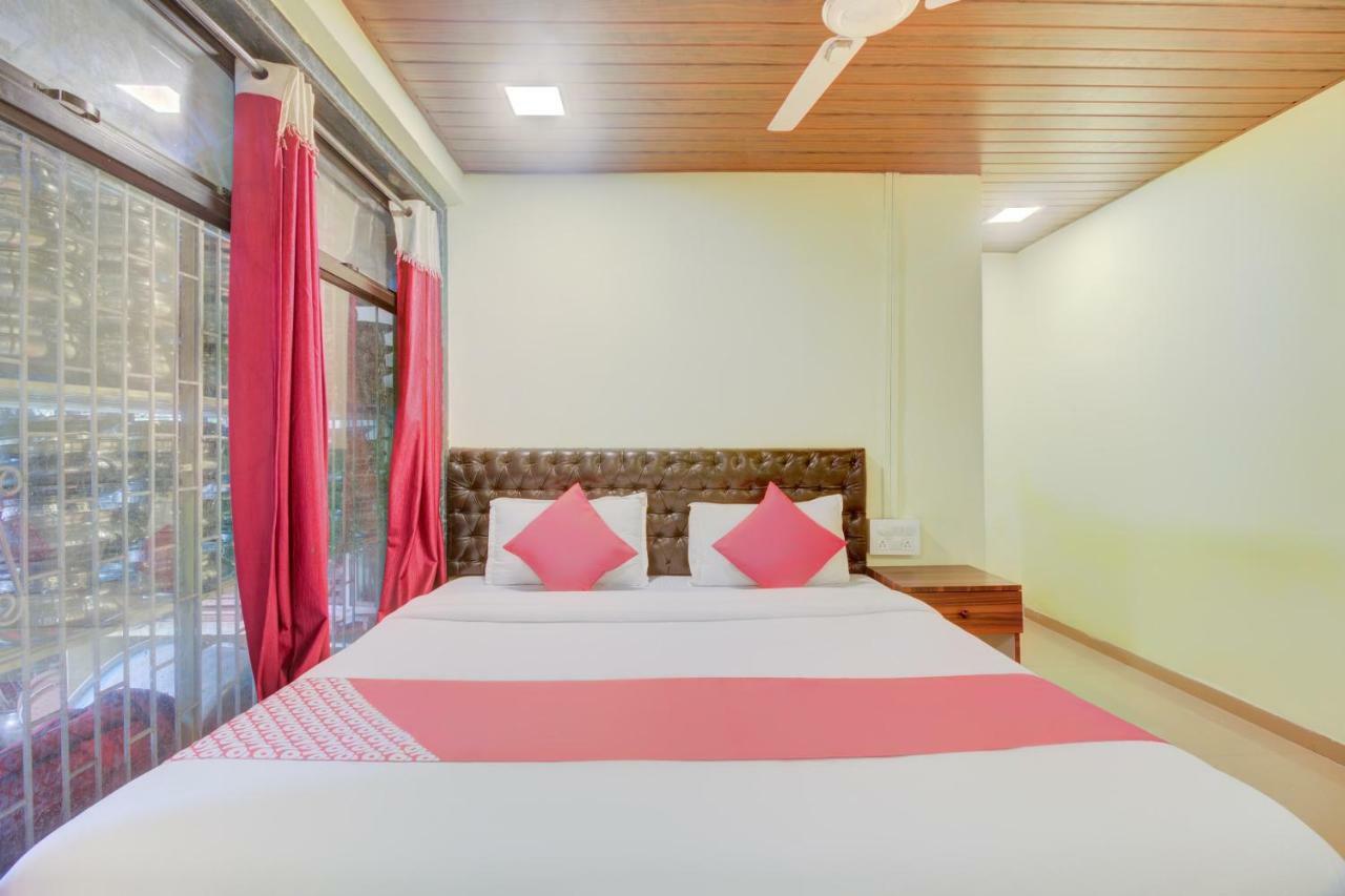 Oyo 41894 Vaishnavi Residency